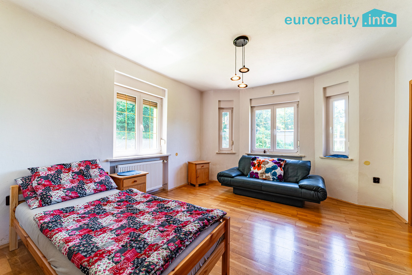 Prodej domu 210 m² s pozemkem 1 068 m² – fotografie 3