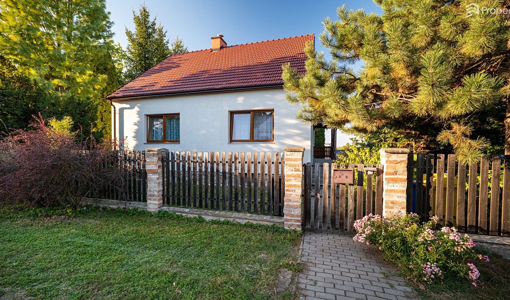 Prodej domu 200 m² s pozemkem 726 m², Troskotovice – náhled fotky 2