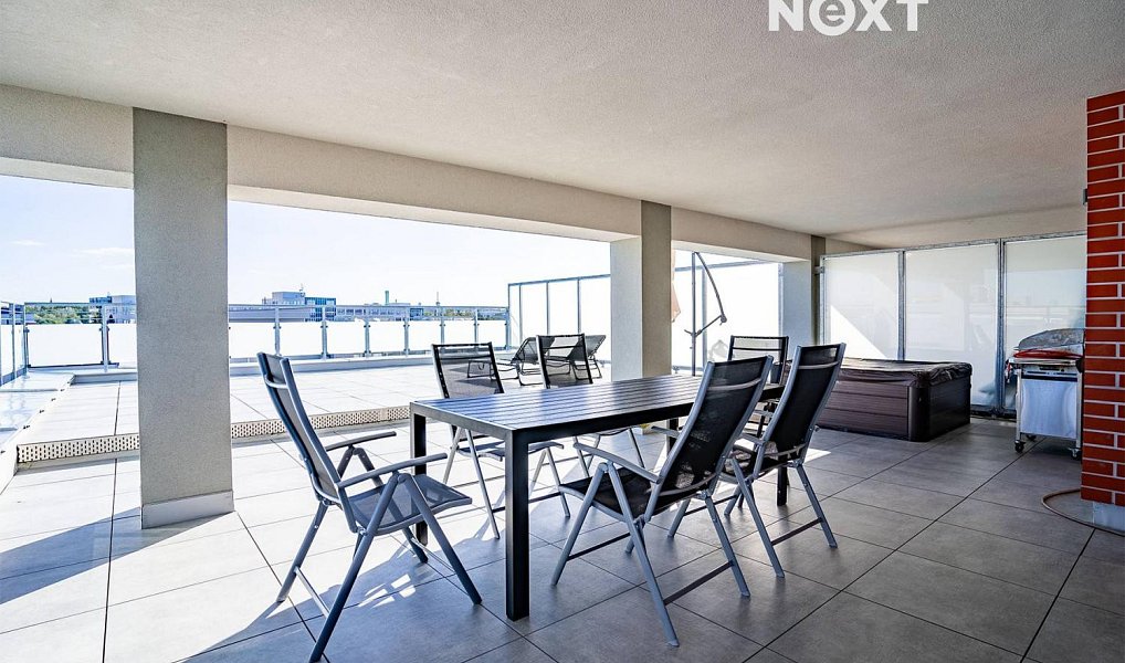 Prodej bytu 3+kk 196 m², Hradec Králové – náhled fotky 15
