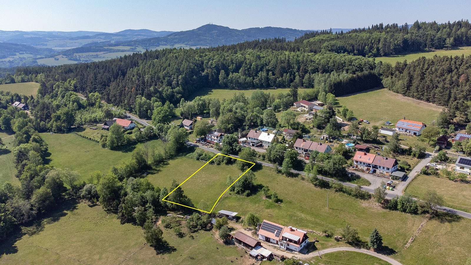 Prodej stavebního pozemku 2 272 m² – pohled 4