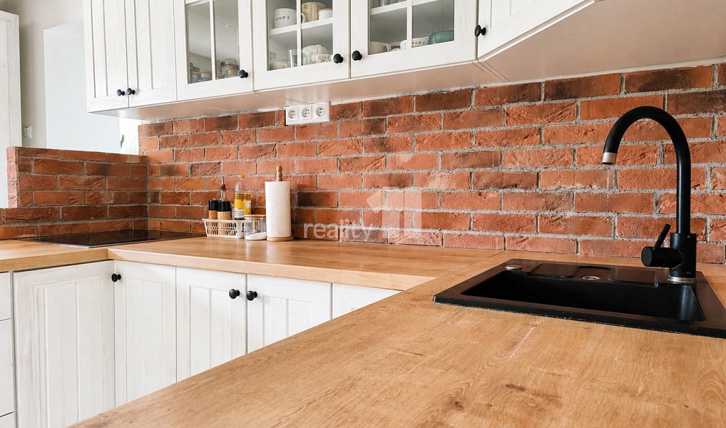 Prodej domu 206 m² s pozemkem 750 m², Křičeň – náhled fotky 3