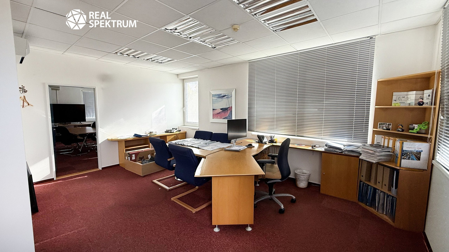 Pronájem kanceláře 412 m² – fotografie 5