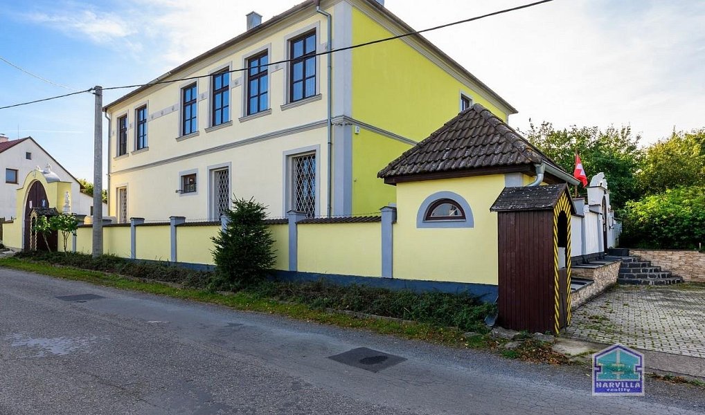 Prodej domu 310 m² s pozemkem 1 477 m², Bor – náhled fotky 3