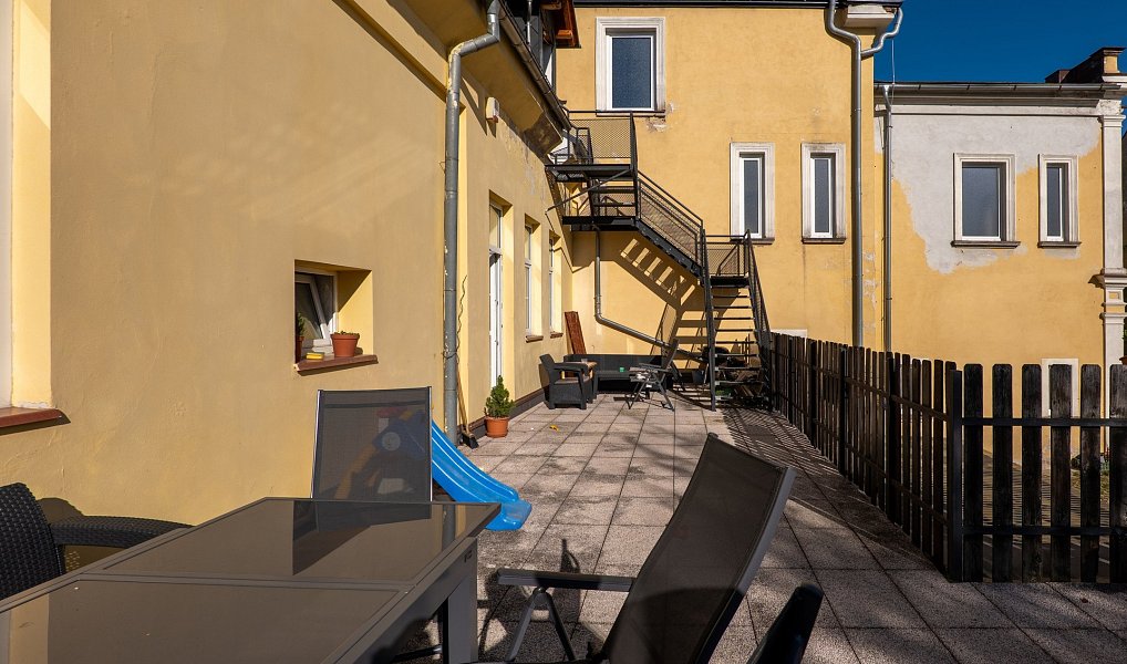 Prodej domu 514 m² s pozemkem 110 m², Nové Město pod Smrkem – náhled fotky 8