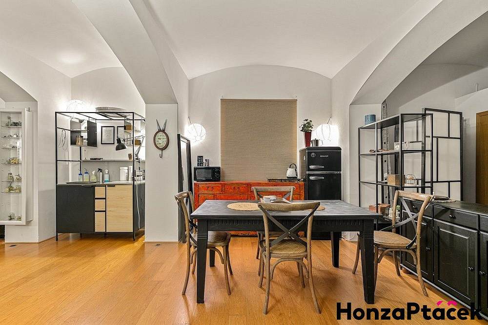 Prodej komerčního objektu (jiného typu) 66 m² — photo 4