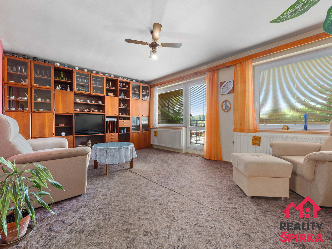 Prodej domu 208 m² s pozemkem 404 m² — photo 2