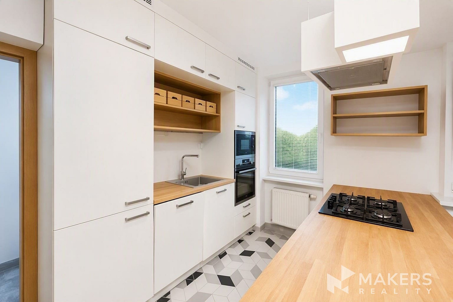 Pronájem bytu 3+kk 75 m² – fotografie 4