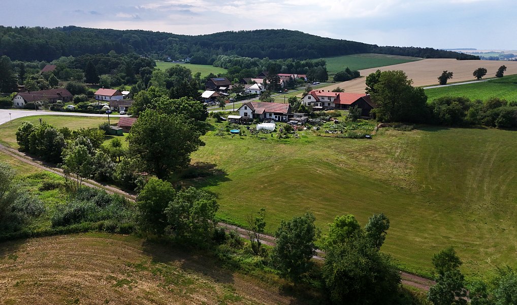 Prodej stavebního pozemku 1 000 m², Češov – náhled fotky 4