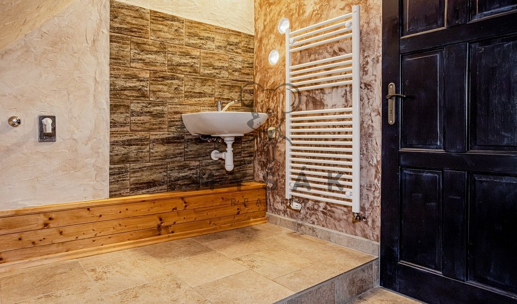 Prodej chaty/chalupy 150 m² s pozemkem 246 m², Strunkovice nad Blanicí – náhled fotky 15