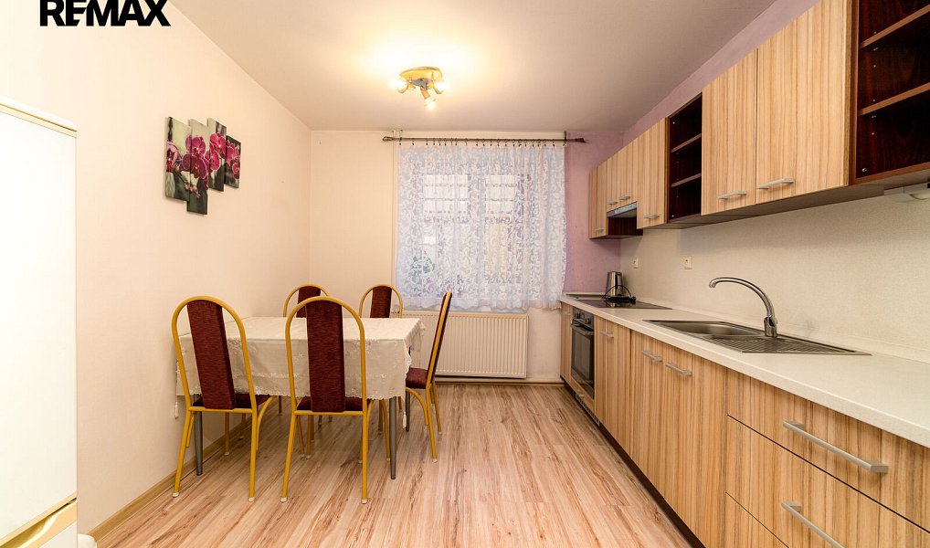 Prodej domu 226 m² s pozemkem 2 380 m², Hošťálkovy – náhled fotky 11