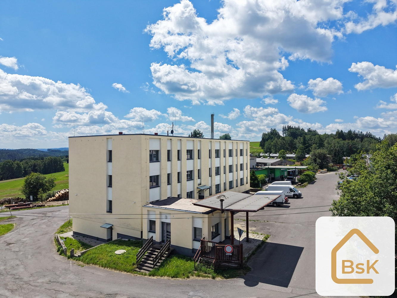 Prodej ubytovacího objektu 1 880 m² – fotografie 3
