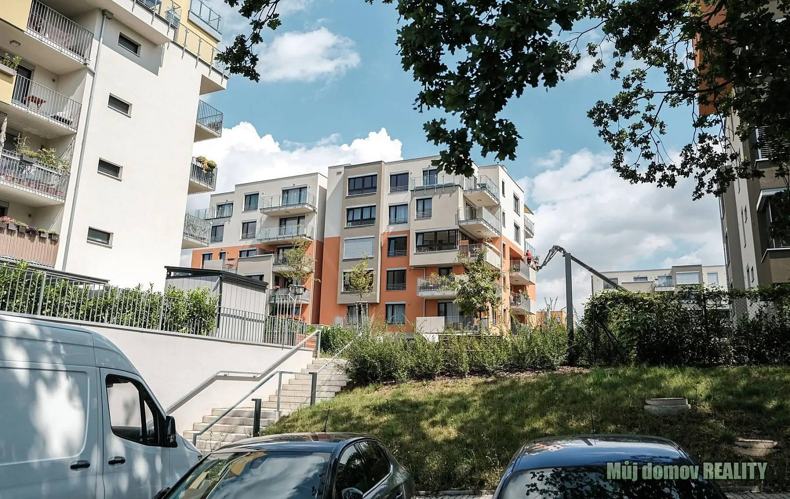 Pronájem bytu 3+kk 86 m²