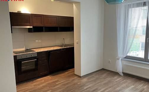 Pronájem bytu 2+kk 45 m², Dr. Bartůňka, Chrudim - Chrudim II