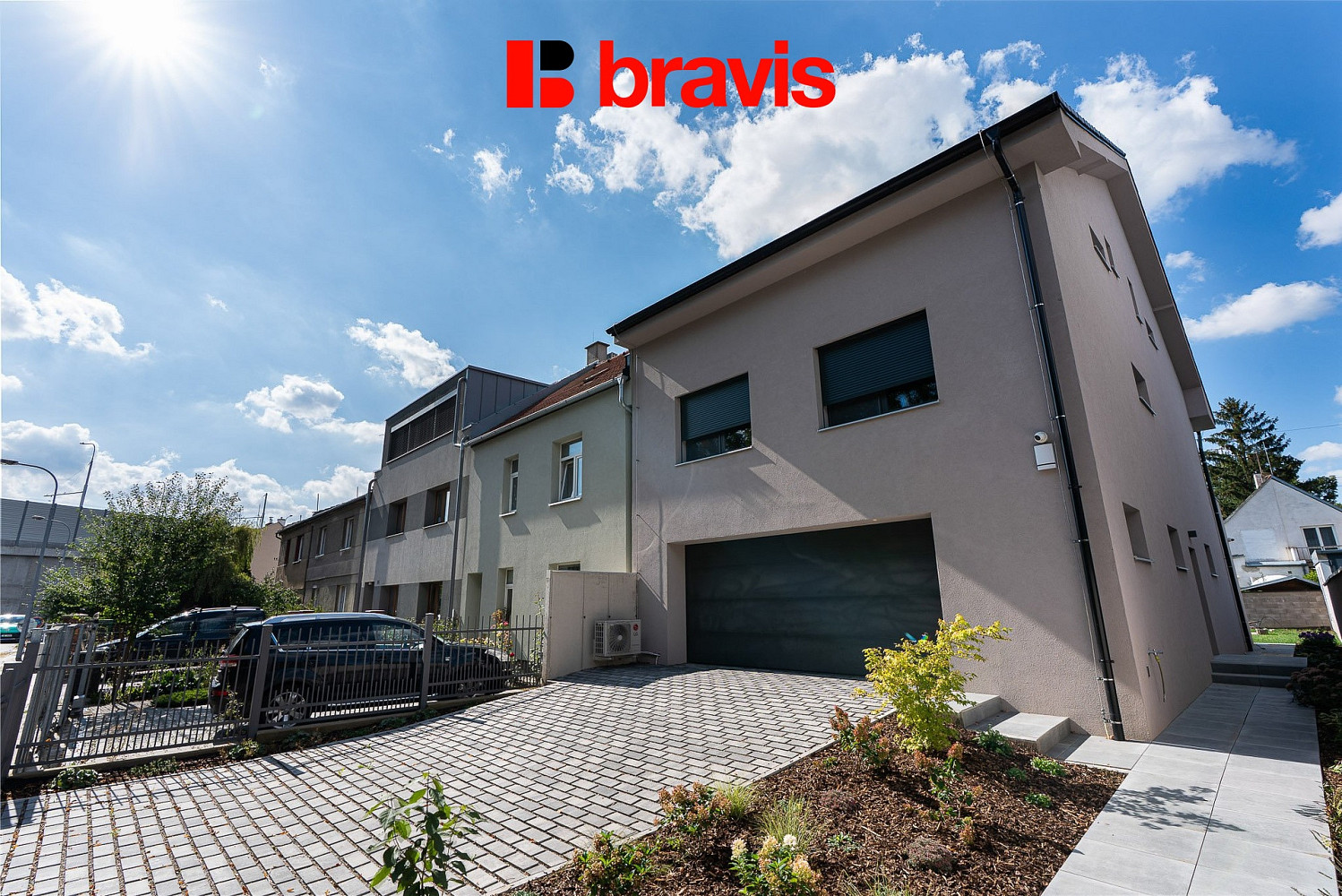 Pronájem domu 230 m² s pozemkem 414 m²