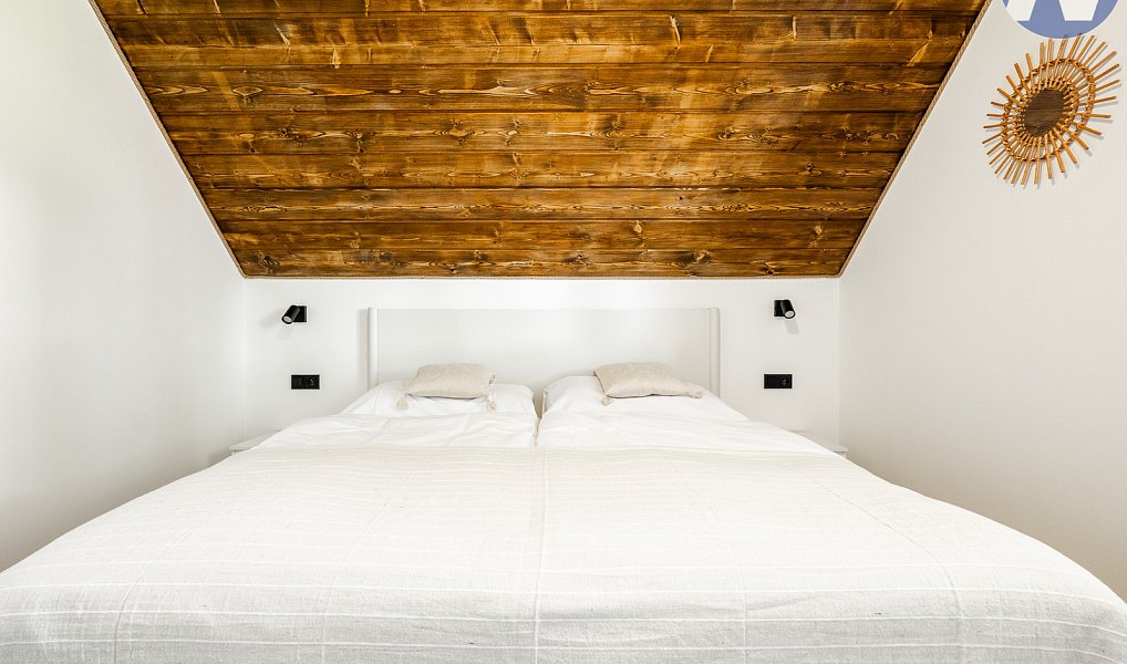 Prodej domu 196 m² s pozemkem 400 m², Horní Planá – náhled fotky 24