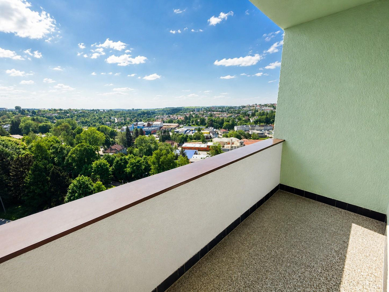 Prodej bytu 3+1 77 m² – pohled 3