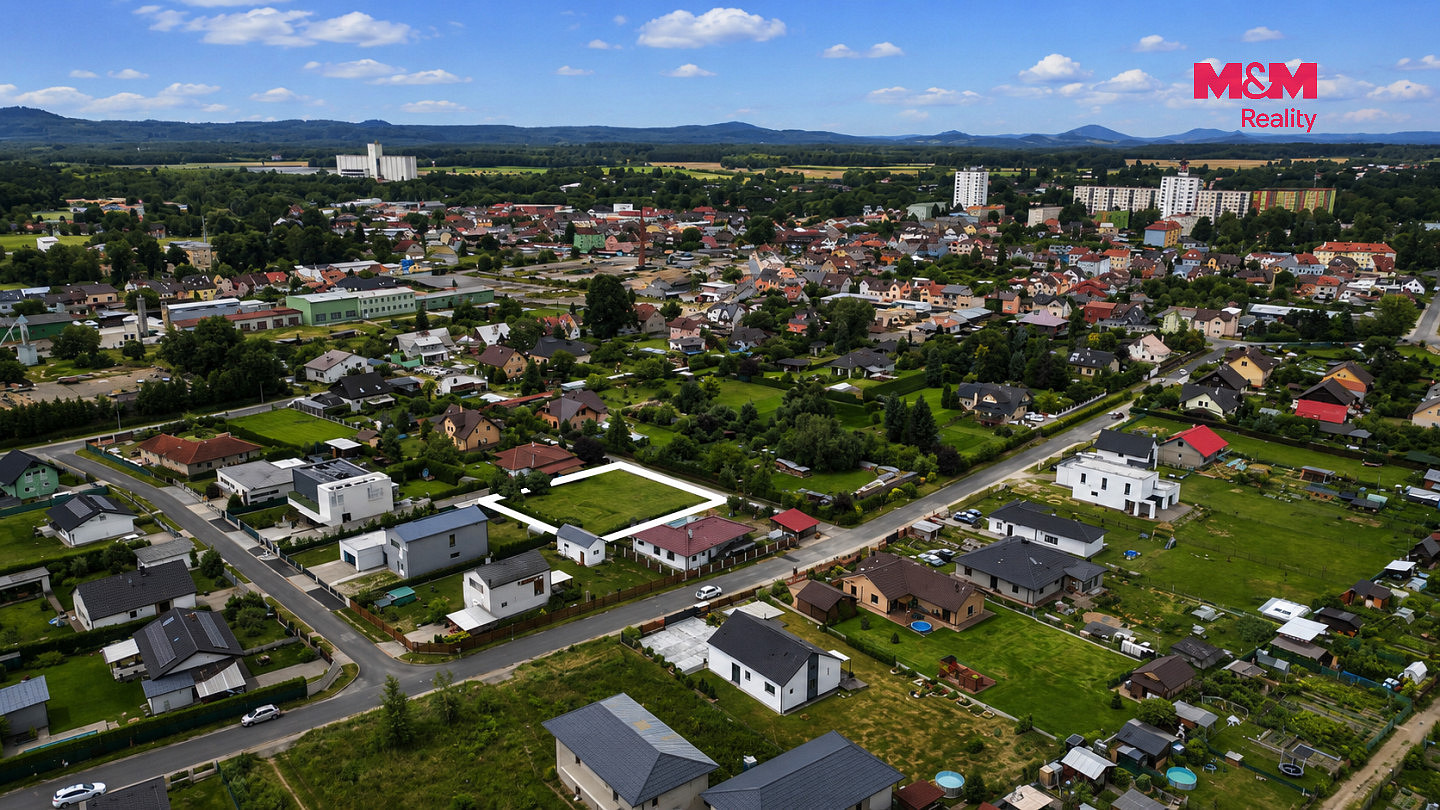 Prodej stavebního pozemku 857 m² – fotografie 3