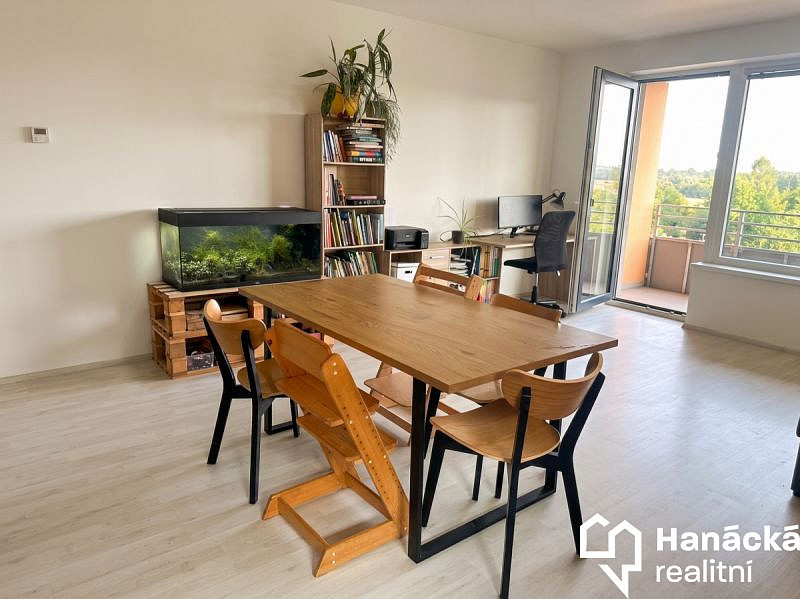 Pronájem bytu 2+kk 59 m² – fotografie 4