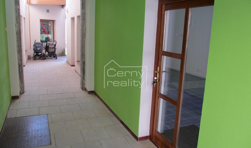 Prodej nájemního domu, činžáku 350 m², Chrudim – náhled fotky 19