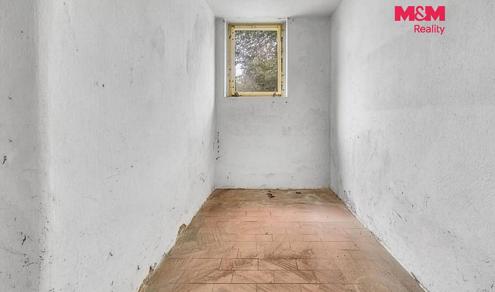 Prodej domu 130 m² s pozemkem 1 032 m², Sebranice – náhled fotky 12