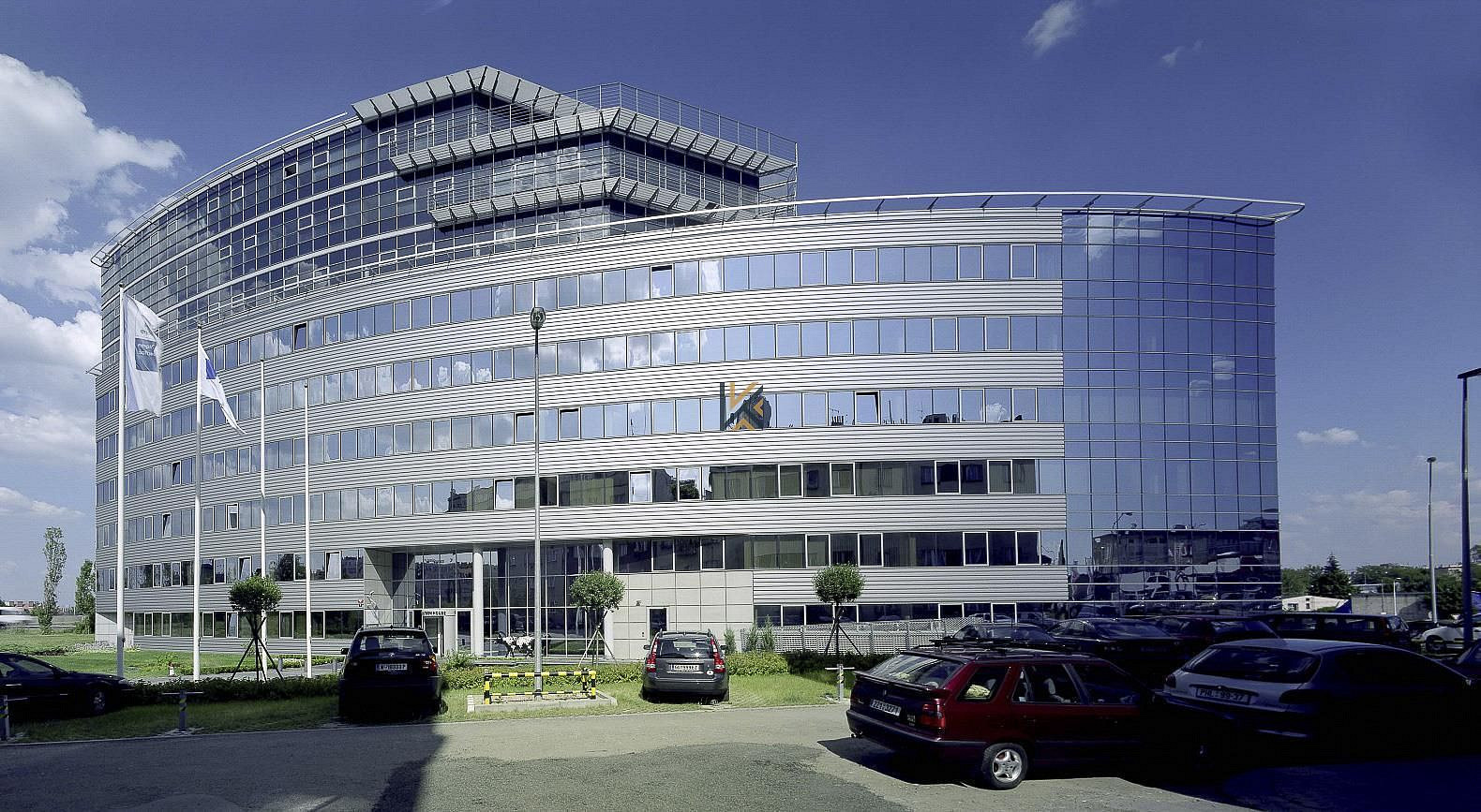 Pronájem kanceláře 300 m²