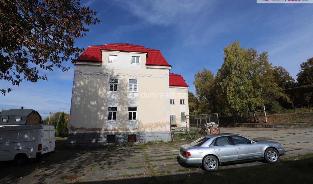 Prodej nájemního domu, činžáku 2 000 m², Aš – náhled fotky 35