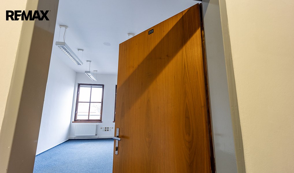 Pronájem kanceláře 24 m², Česká Lípa – náhled fotky 5