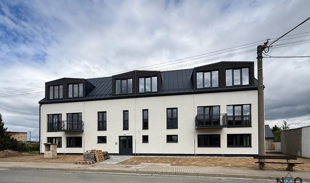 Pronájem bytu 1+kk 39 m², Úherce – náhled fotky 9