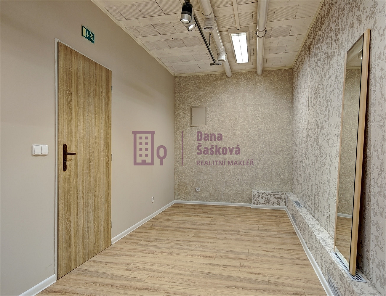 Pronájem obchodních prostor 18 m² – pohled 6