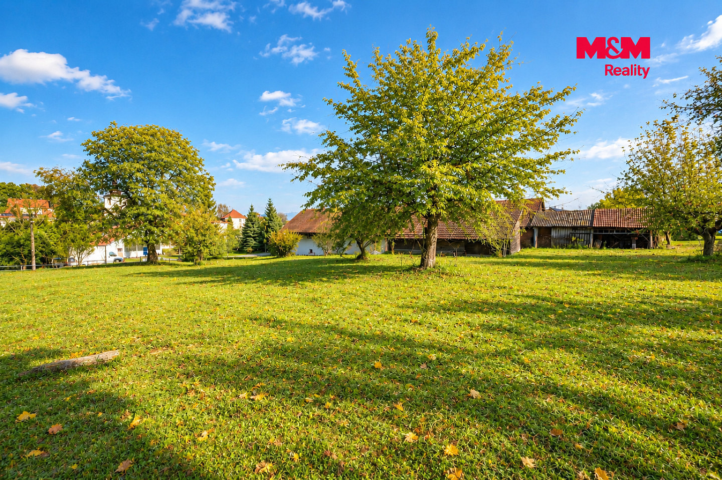 Prodej stavebního pozemku 2 203 m² – fotografie 4