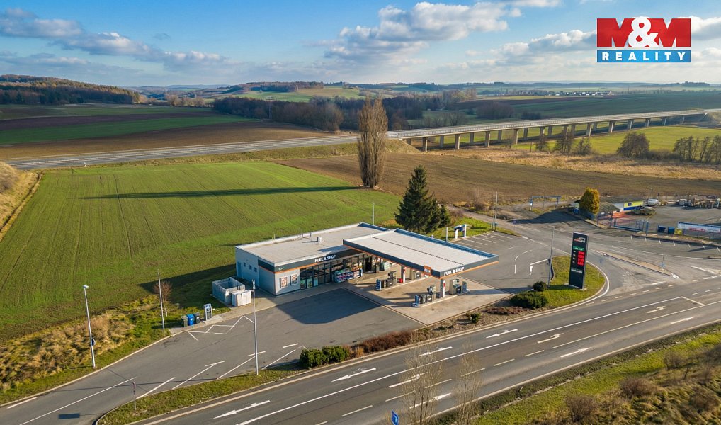 Prodej obchodních prostor 200 m², Lochenice – náhled fotky 4