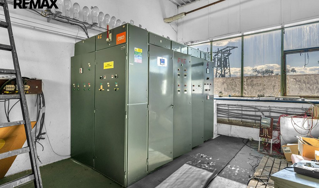 Prodej výrobních prostor 746 m², Štětí – náhled fotky 13