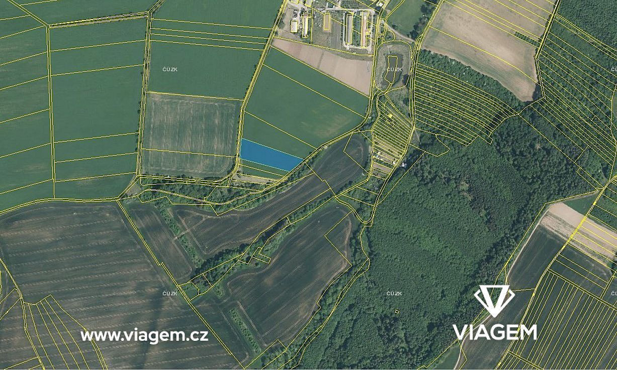 Prodej pole 878 m²
