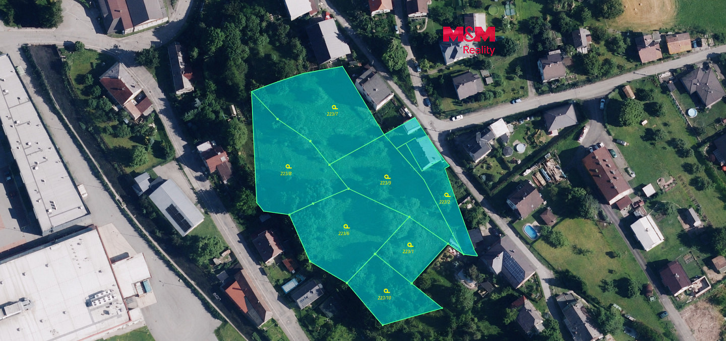 Prodej stavebního pozemku 6 890 m²