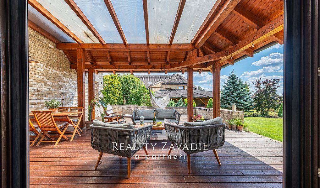 Prodej domu 475 m² s pozemkem 1 627 m², Ráby – náhled fotky 11
