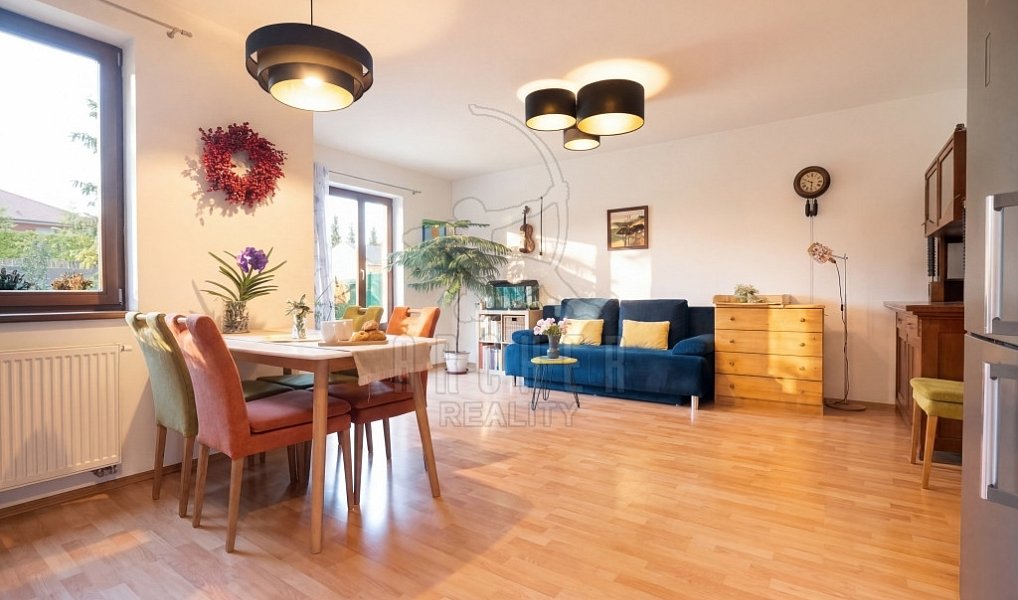 Prodej domu 130 m² s pozemkem 261 m², Jesenice – náhled fotky 9