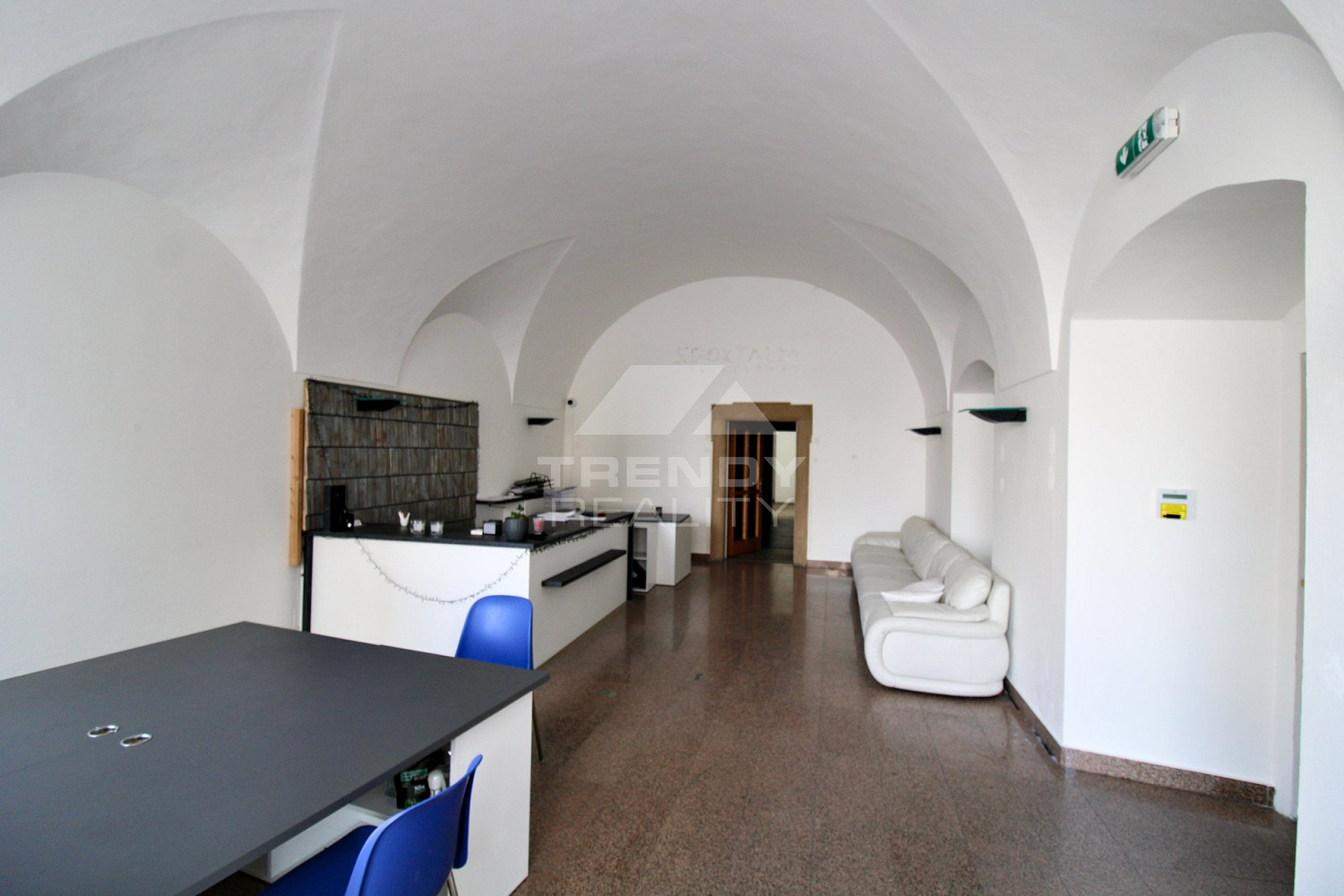 Pronájem obchodních prostor 121 m² – fotografie 4