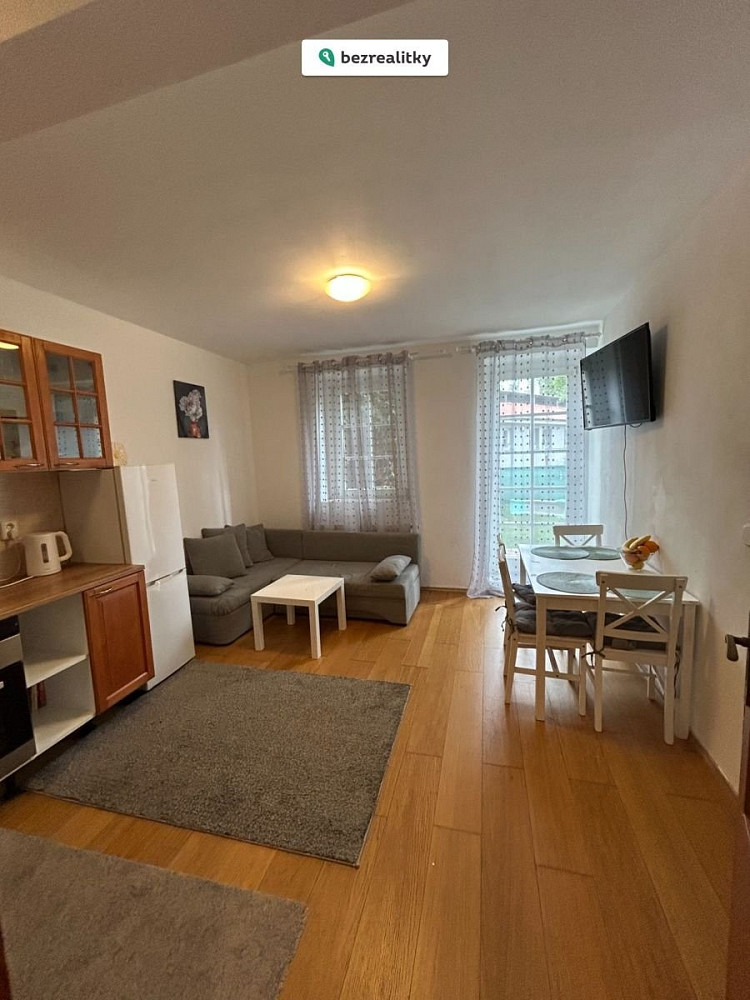 Prodej bytu 2+kk 44 m² — photo 2