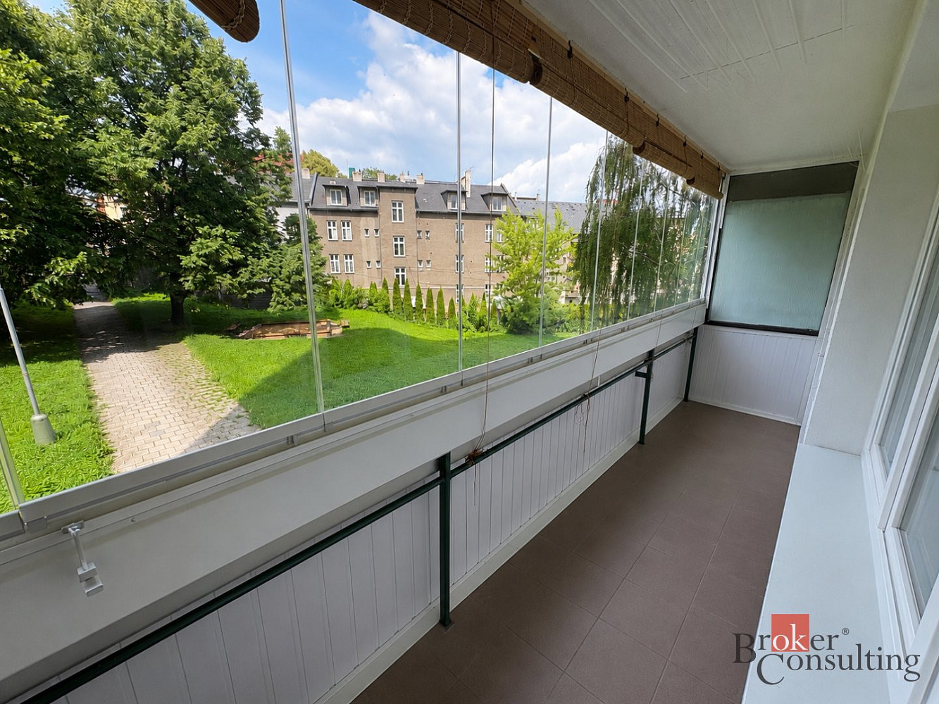 Pronájem bytu 1+1 25 m² – fotografie 3