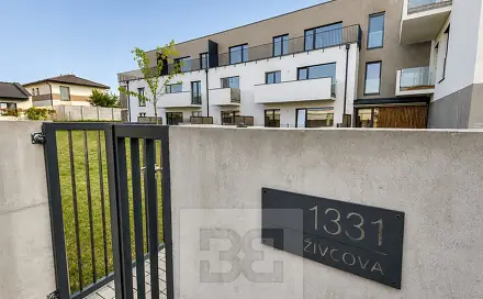 Pronájem bytu 2+kk 59 m², Živcova, Kostelec nad Černými lesy, okres Praha-východ
