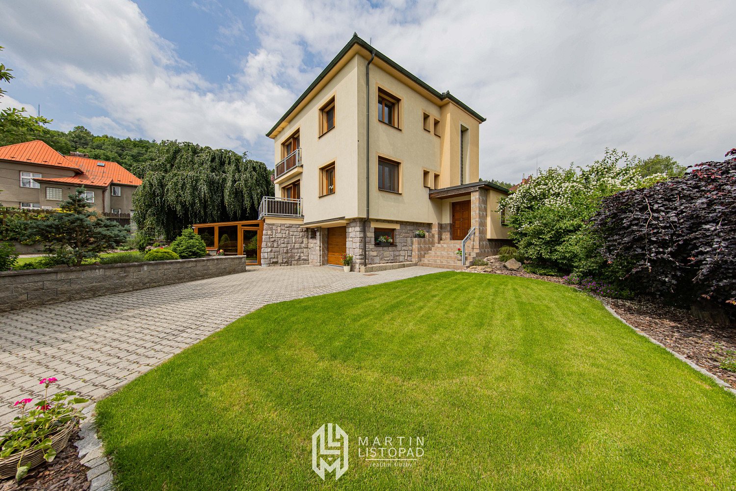 Prodej domu 250 m² s pozemkem 684 m² – fotografie 3