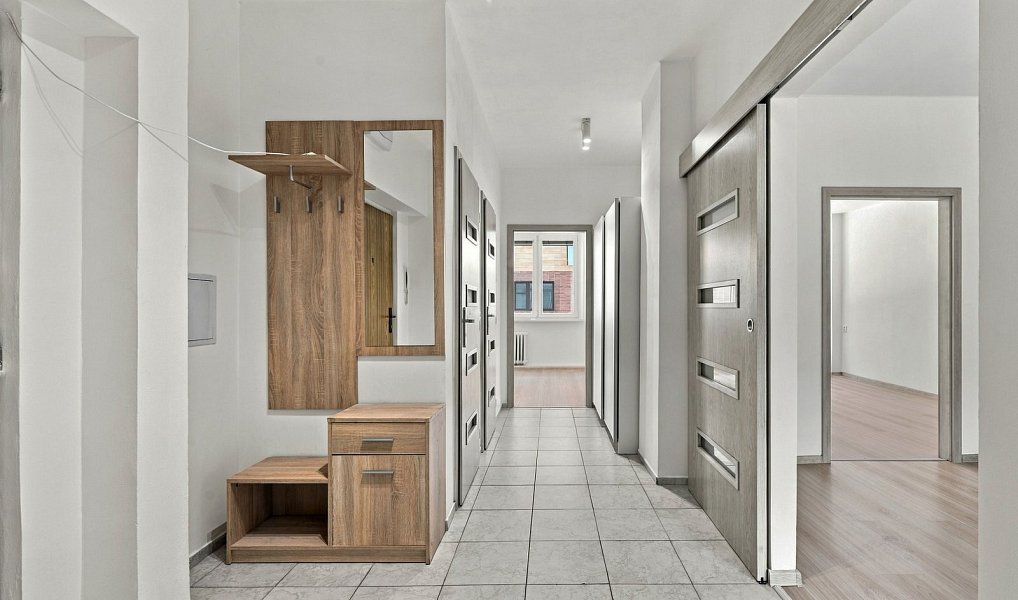 Prodej bytu 3+1 74 m², Pardubice – náhled fotky 15