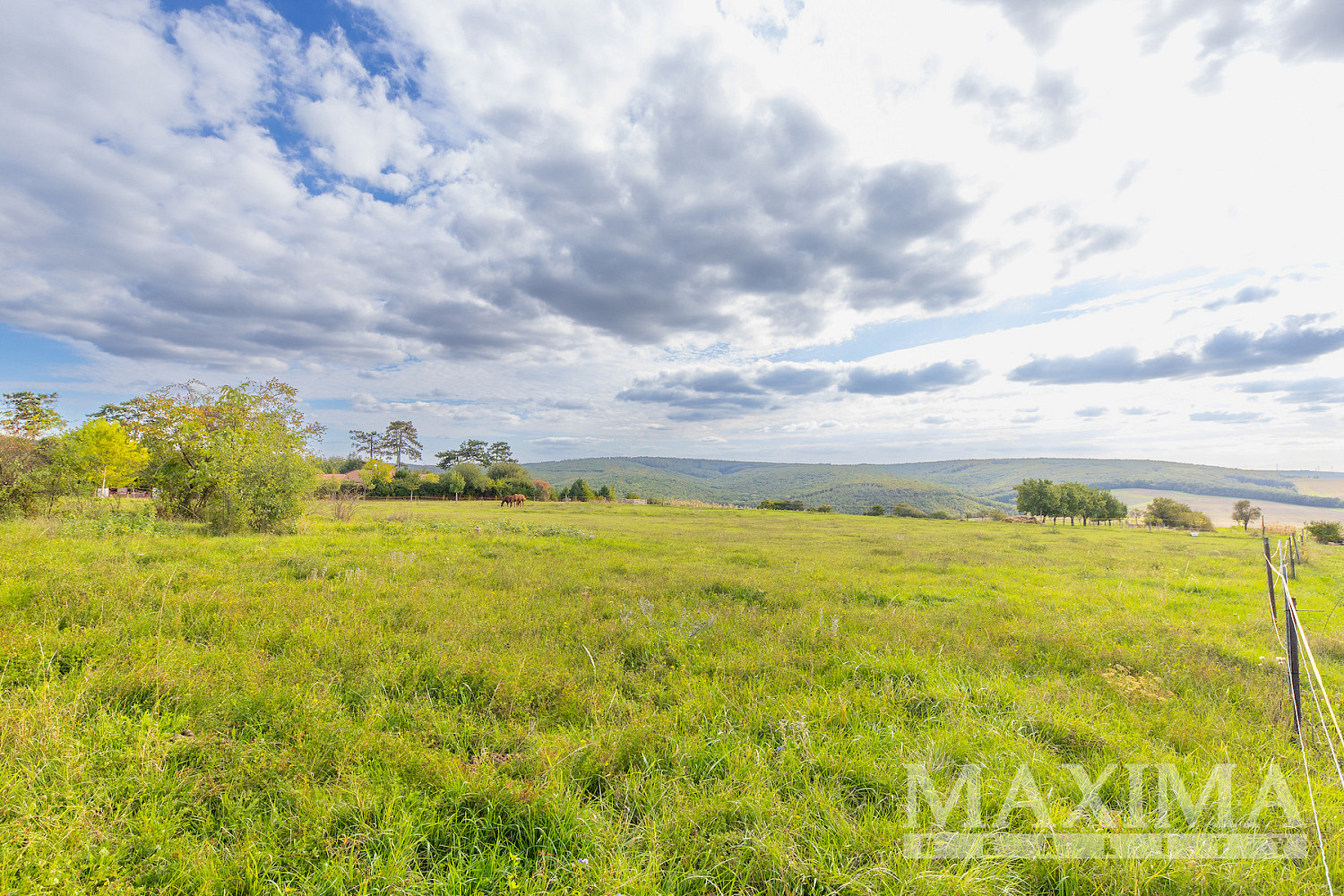Prodej pozemku 1 465 m²