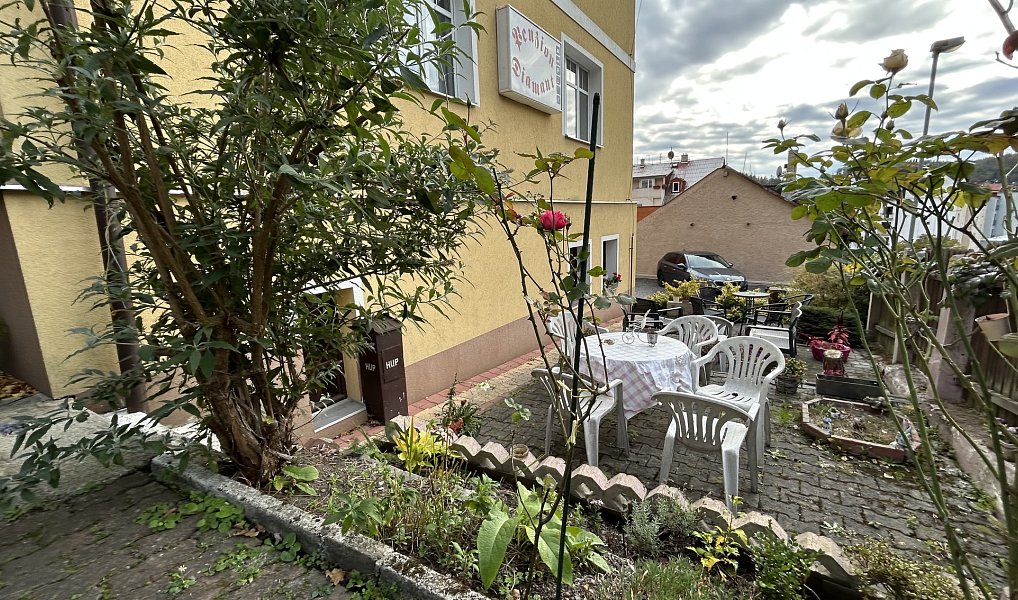 Prodej ubytovacího objektu 430 m², Karlovy Vary – náhled fotky 4