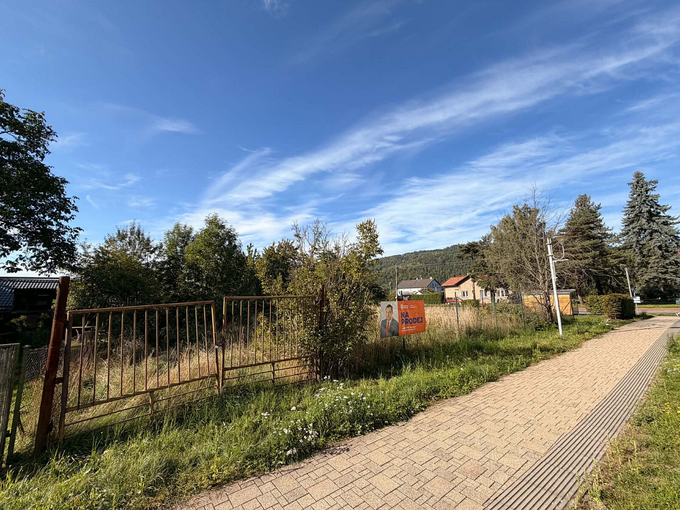 Prodej stavebního pozemku 931 m² – fotografie 3