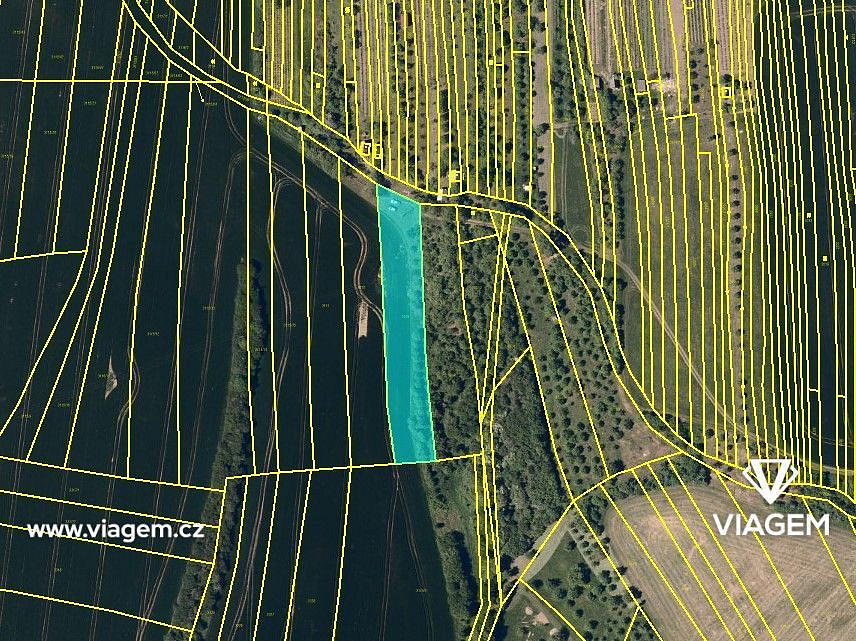 Prodej pole 2 701 m²