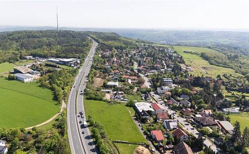 Prodej komerčního pozemku 4 266 m², Jíloviště, okres Praha-západ