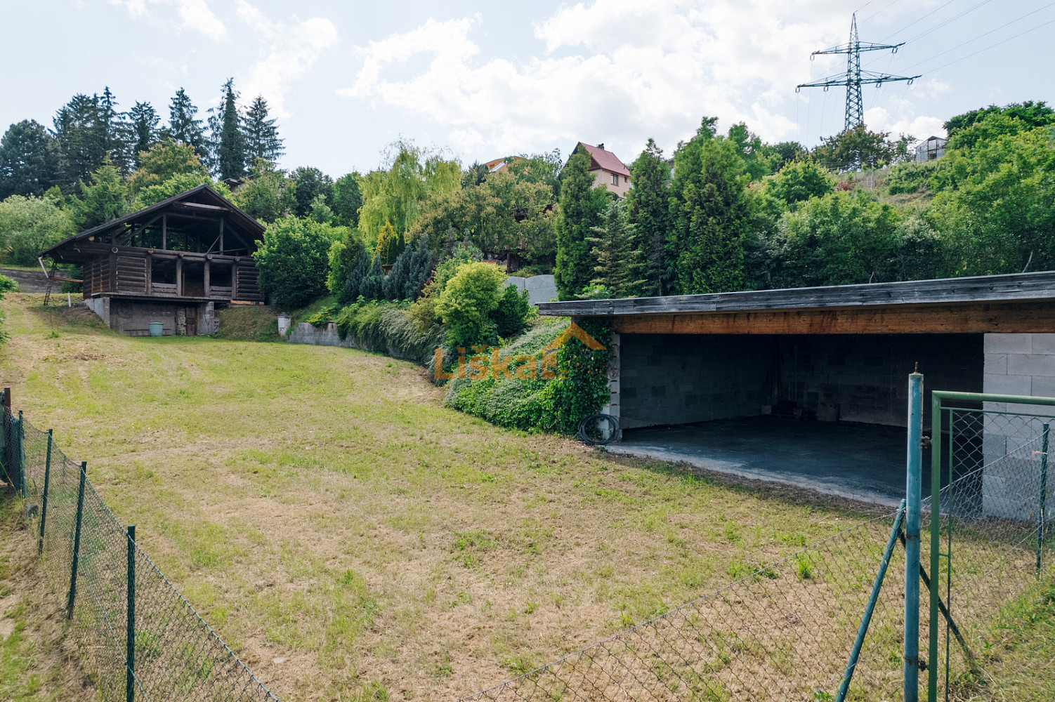 Prodej stavebního pozemku 1 710 m² – fotografie 3
