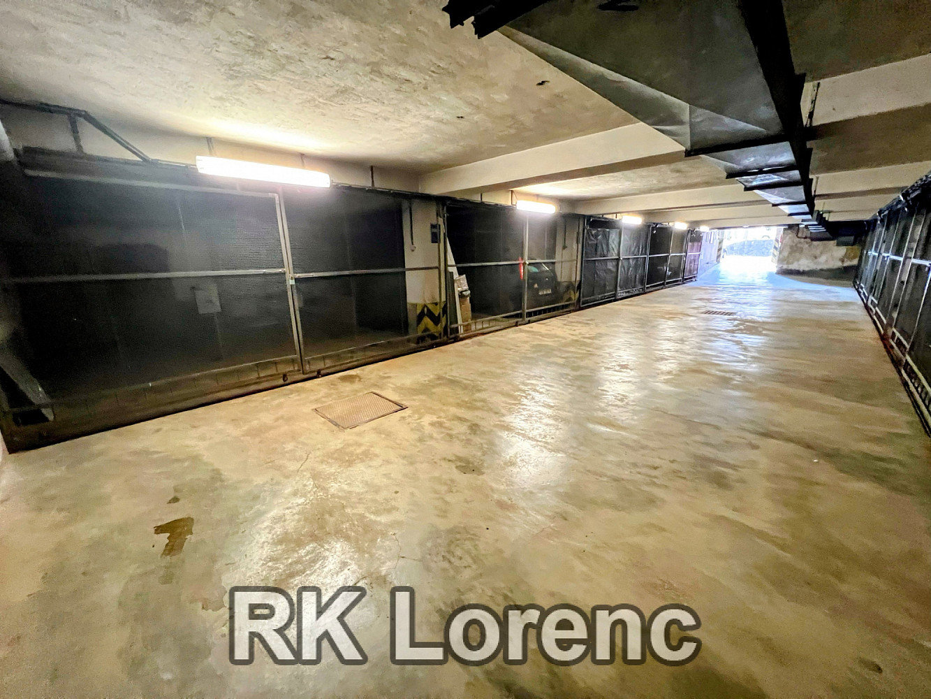 Pronájem garážového stání na ul. Marie Majerové Brno - Lesná – pohled 3