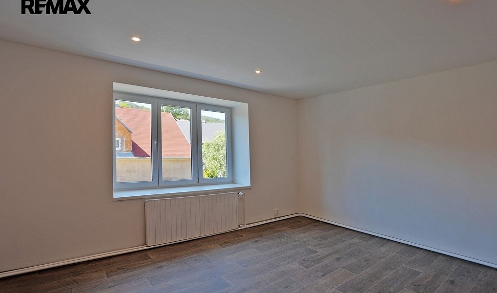 Prodej domu 200 m² s pozemkem 213 m², Stráž nad Ohří – náhled fotky 7